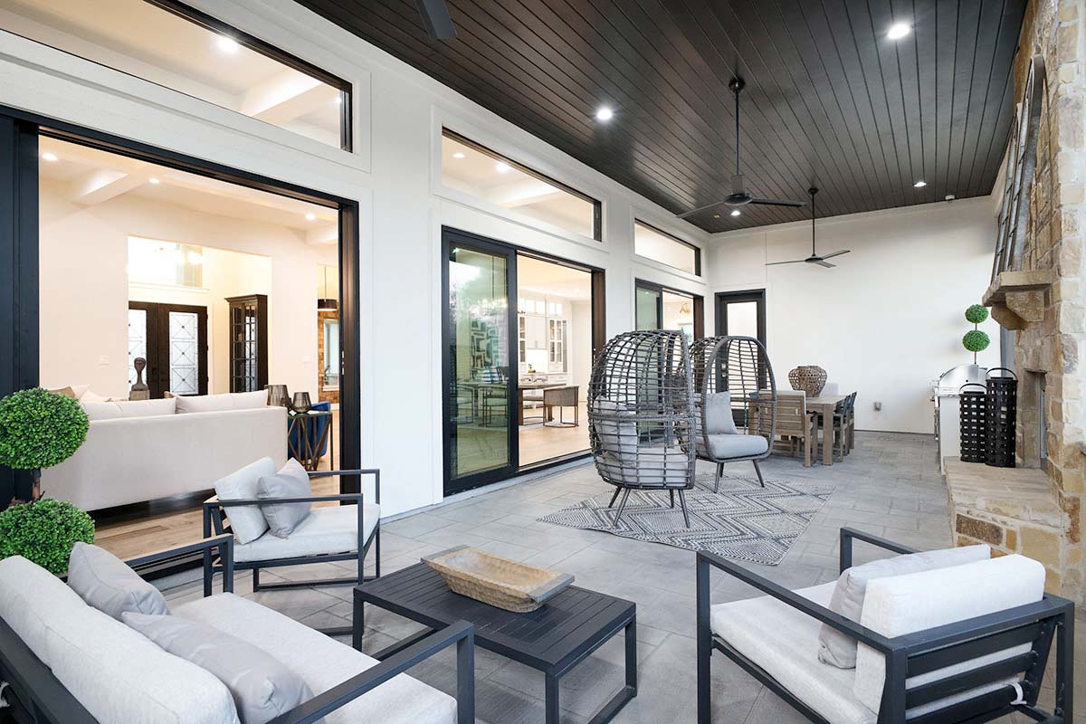 Exterior view of a completed Sierra Classic custom home in Central Texas.